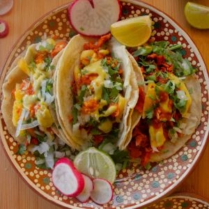 Vegańskie tacos z groszkiem i komosą ryżową